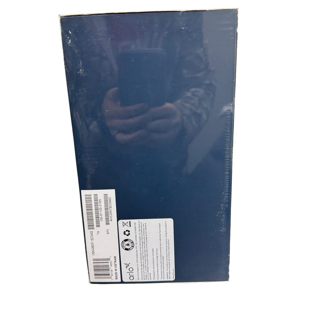 Arlo Pro 5S 2K Spotlight Camera 3 Pack With Solar Panel VMK4360P