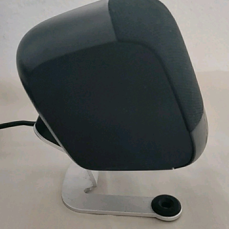 2 Logitech Z-640 Computer System Speakers White And Red Tested Read Description