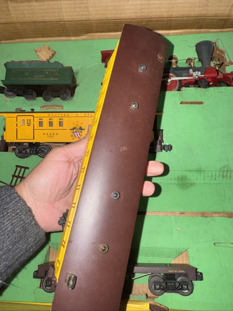 Postwar Lionel 1800 General Frontier Gift Pack BOXED SET from 1959