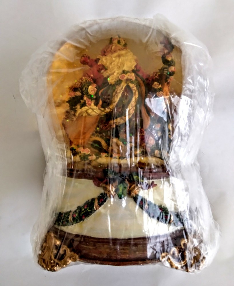 SANTA 120MM SNOW GLOBE JINGLE BELLS