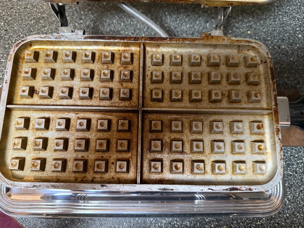Vintage Manning-Bowman & CO Chrome Rectangle Waffle Maker-Art Deco-Tested