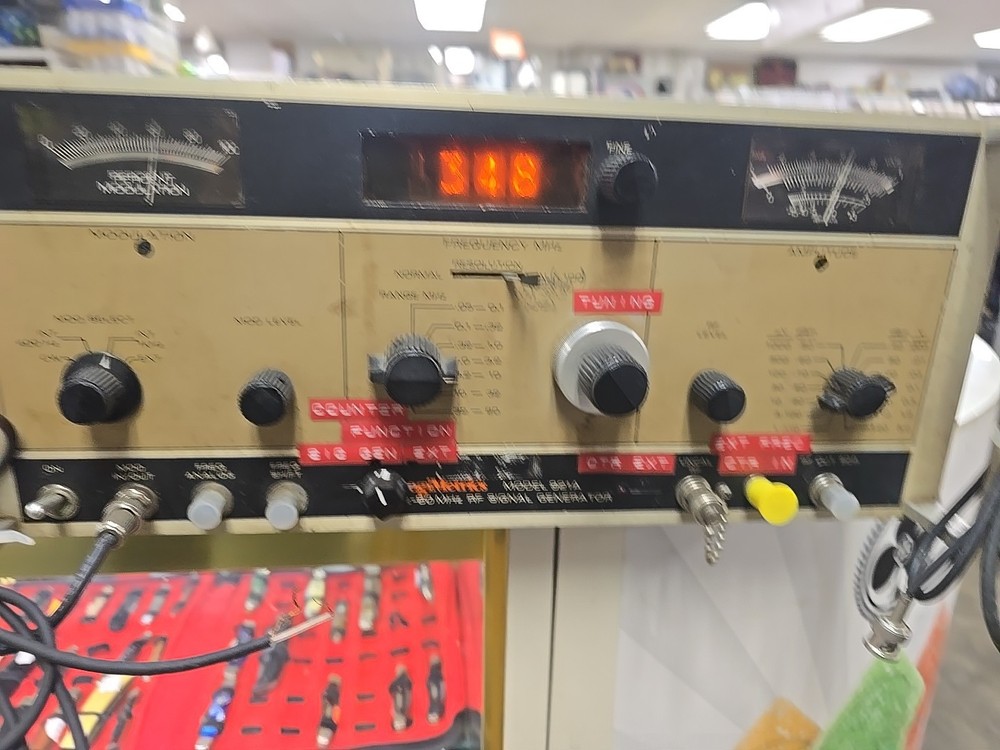 LogiMetrics Model 921A RF Signal Generator