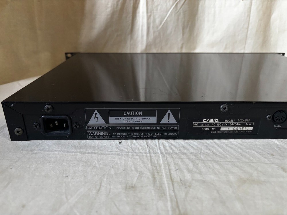 CASIO VZ-8M PROFESSIONAL DIGITAL SYNTHESIZER RACK MOUNT New internal battery!!