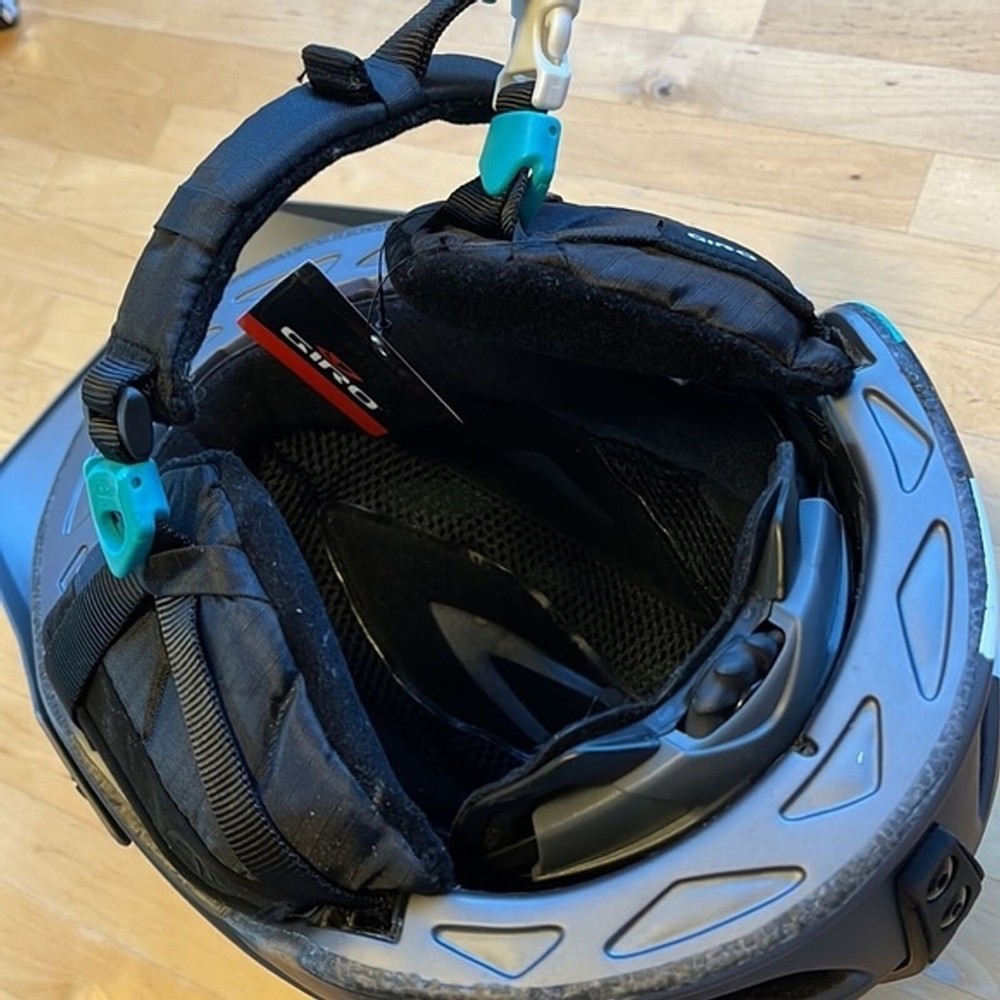 Ski Helmet Ladies Small adjustable Strap With Tags