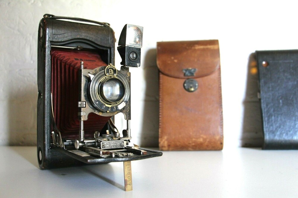 Antique Large KODAK Red Bellows Camera - Original Leather Case - Fully Working!