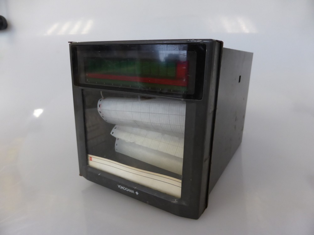 YOKOGAWA UR 1000 RECORDER 436001