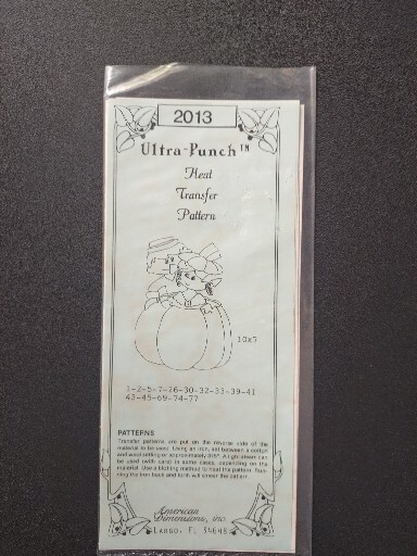 Ultra-Punch Transfer Pattern # 2013 Children With A Pumpkin