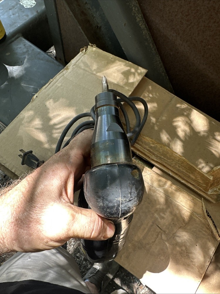 Sioux 8025A Variable Speed Reversible Screwdriver Angled Electric Screw Driver