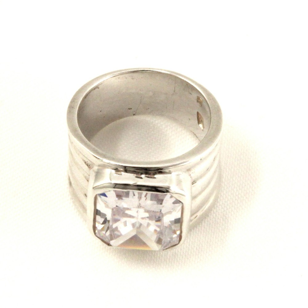 Solid Sterling Silver .925 Classic Cubic Zirconia Solitaire Ring TPJ