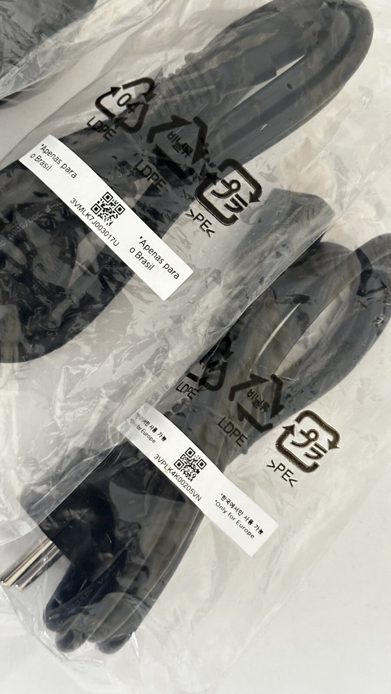 (5) New Sealed Edison Plug International Bundle