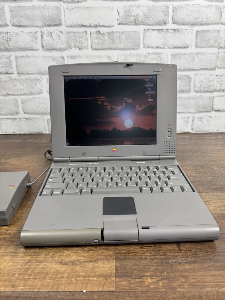 Apple Macintosh PowerBook Duo 2300c PowerPC