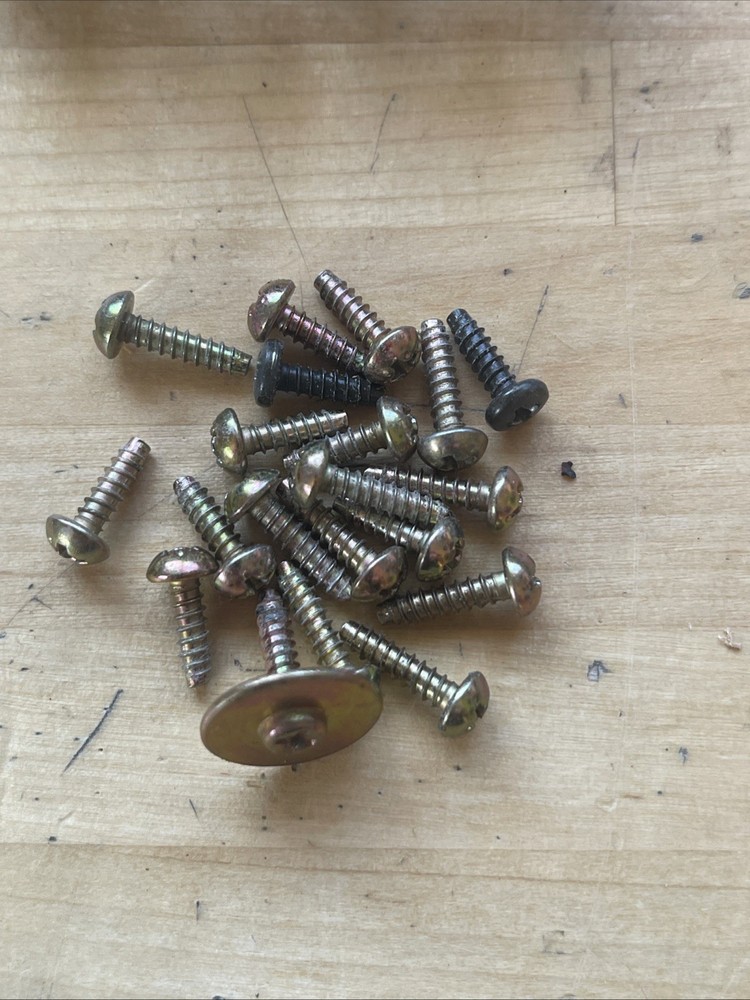 SONY CFD-510 Boombox Knobs and miscellaneous Screws.