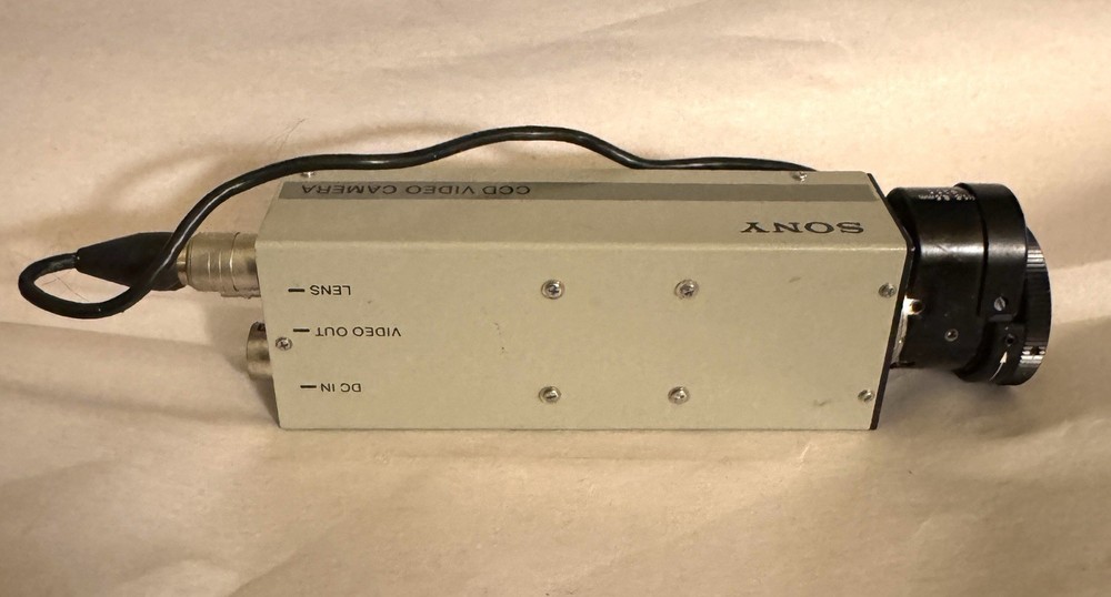 Sony AVC-D1 CCD Video Camera