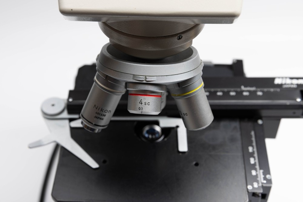 Nikon SC Binocular Biological Microscope with 4 Objective Lenses & Eyepieces