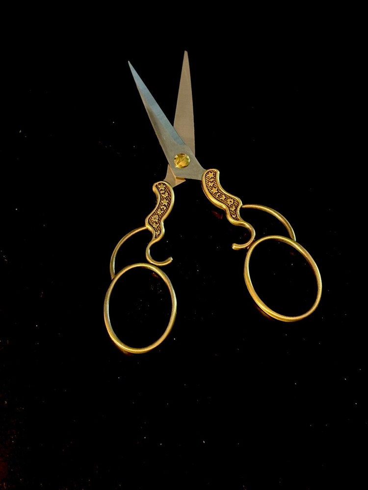 Professional Vintage Style Red Copper Sewing Scissors