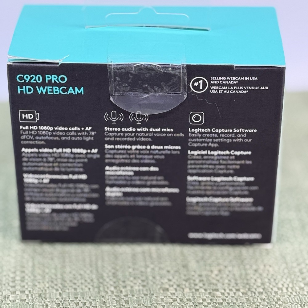 Logitech C920 Pro HD Webcam - Black