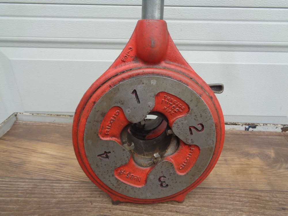 RIDGID 65-R Heavy-Duty Pipe Threader Tool 1"-2" Capacity