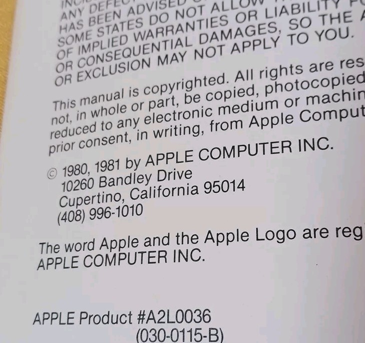 Vintage Apple II DOS Manual Disk Operating System 1981