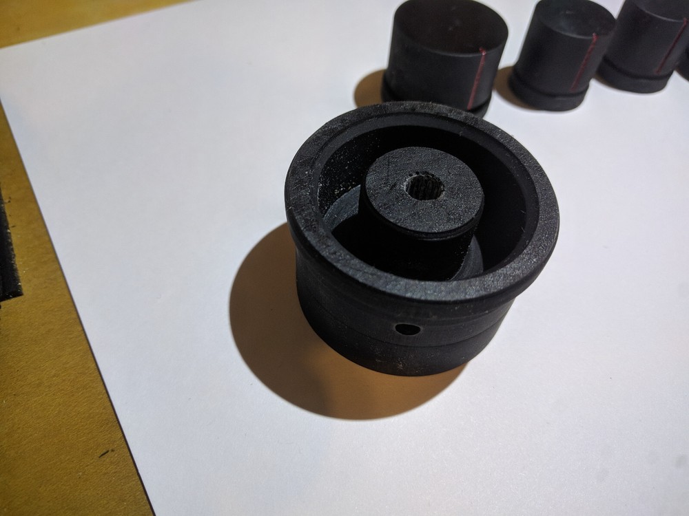 Sansui AU-D9 NEW 3D printed knobs. ABS type plastic. Press right on.