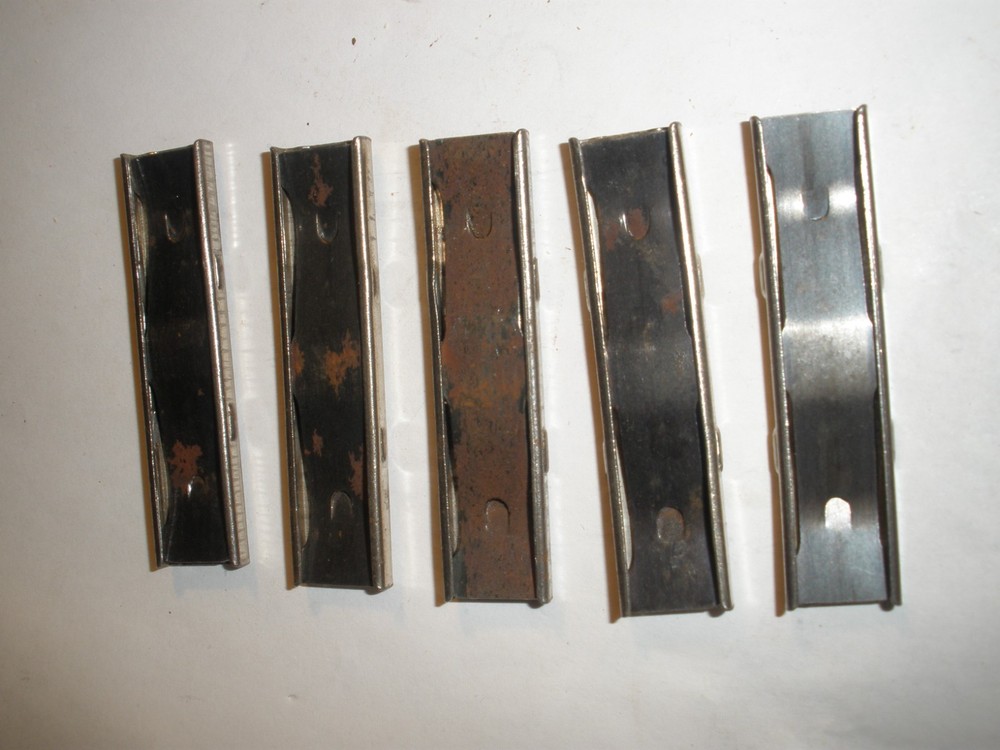 (5 )STRIPER CLIPS 5 ROUNDS WILL HOLD 30:06 OR .308 AMMO