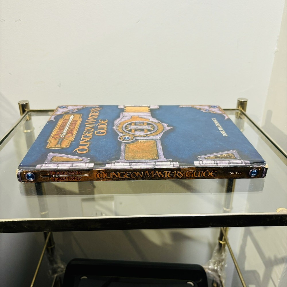 DUNGEONS & DRAGONS DUNGEON MASTER GUIDE DMG CORE RULEBOOK 2 II D&D 3.5 TSR 2000