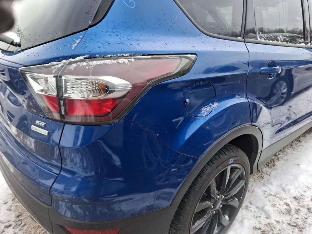 2017 Ford Escape 8 Screen Display - Used, Reprogramming Required, No Code