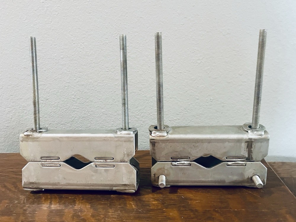 ERICSSON NTM20220/1 POLE MOUNTING SET