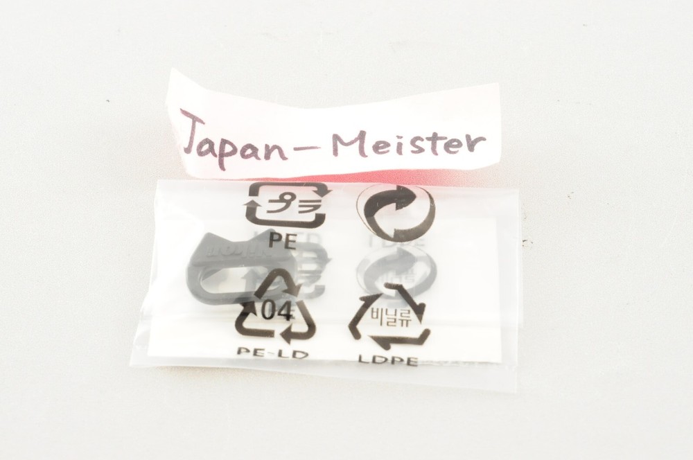 US Duty Paid New Genuine Nikon Camera Triangular Strap lug Set 2rings & 2covers