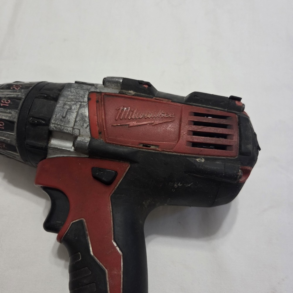 Milwaukee 2611-20 M18 18V Drill Driver Hammer Drill Bare Tool - Tested
