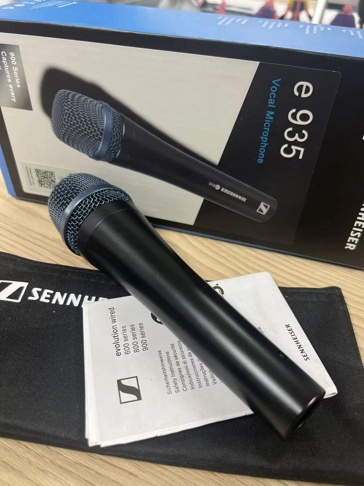 New Sennheiser E935 Dynamic Vocal Performance Handheld Microphone Cardioid Black