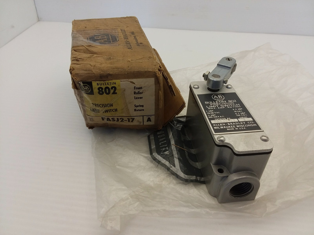 ALLEN BRADLEY PASJ2-17 LIMIT SWITCH FRONT ROLLER LEVER SPRING RETURN SER A NIB