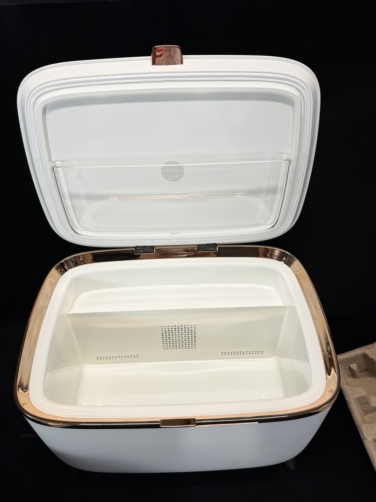 LVARA 9L Mini Skincare Fridge