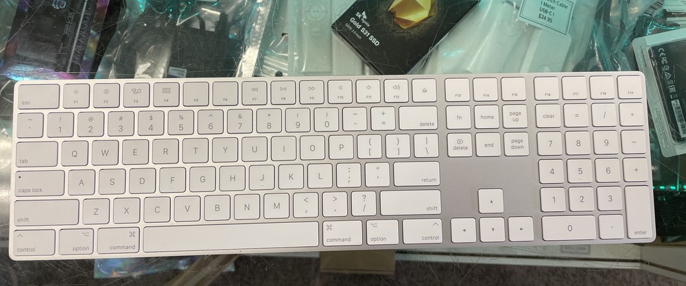 Apple Magic Keyboard with Numeric Keypad Silver MQ052LL/A Wireless A1843 Grade B