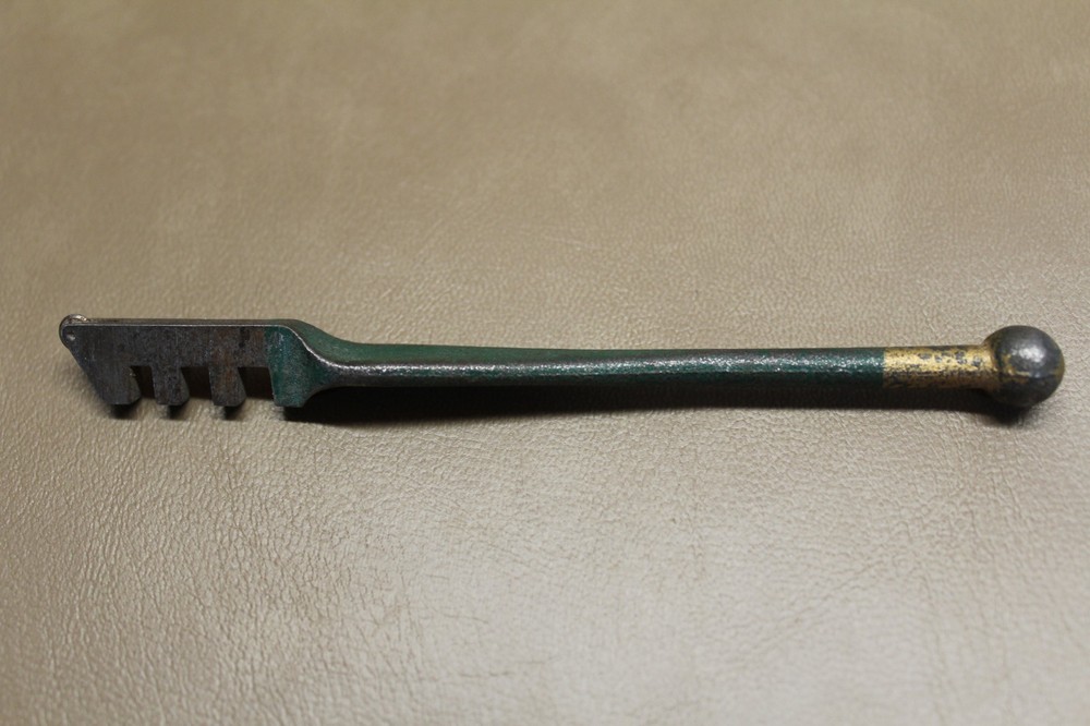 Four Vintage GLASS CUTTERS *USED*