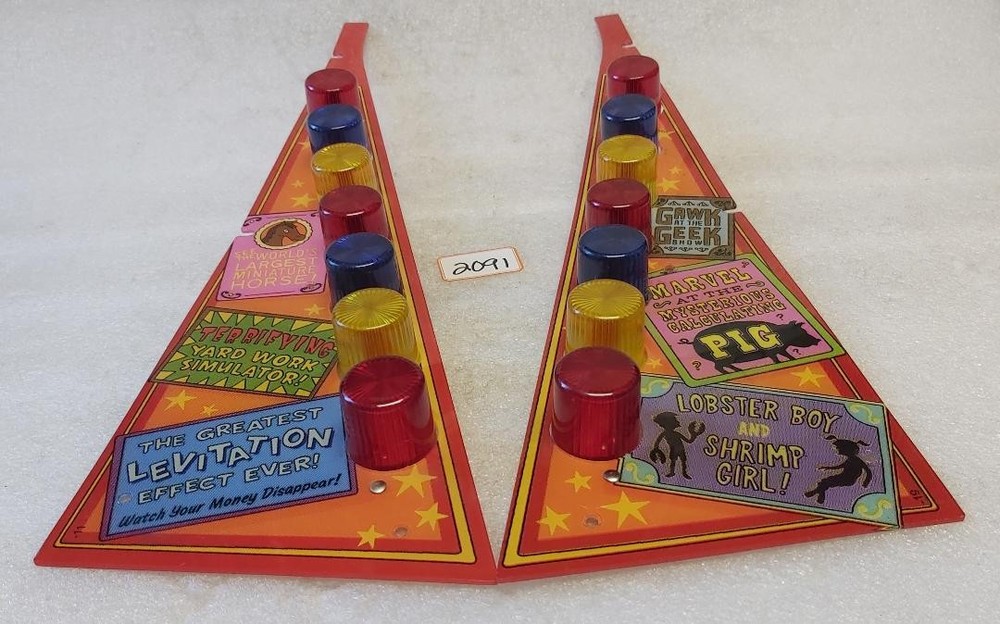 STERN SIMPSONS KOOKY CARNIVAL Redemption Game LEFT & RIGHT PLASTIC (2091)