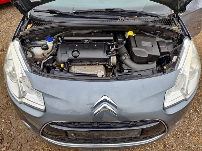 Fuse box Citroen C3 II SC 6500HV P23564541