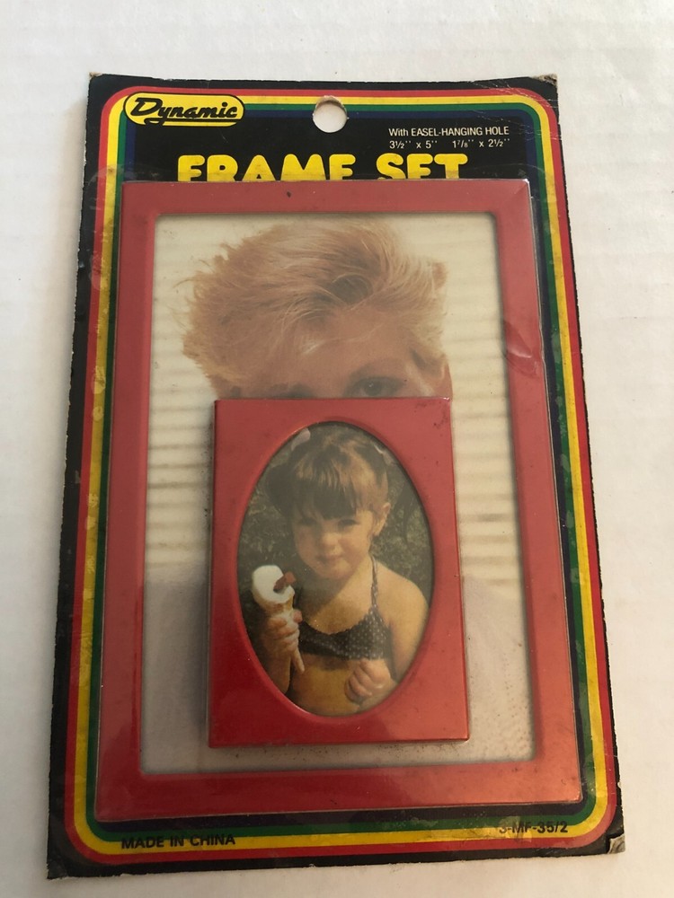 Dynamic Vintage Frame Set With Easel Hanging Hole (New/Sealed)