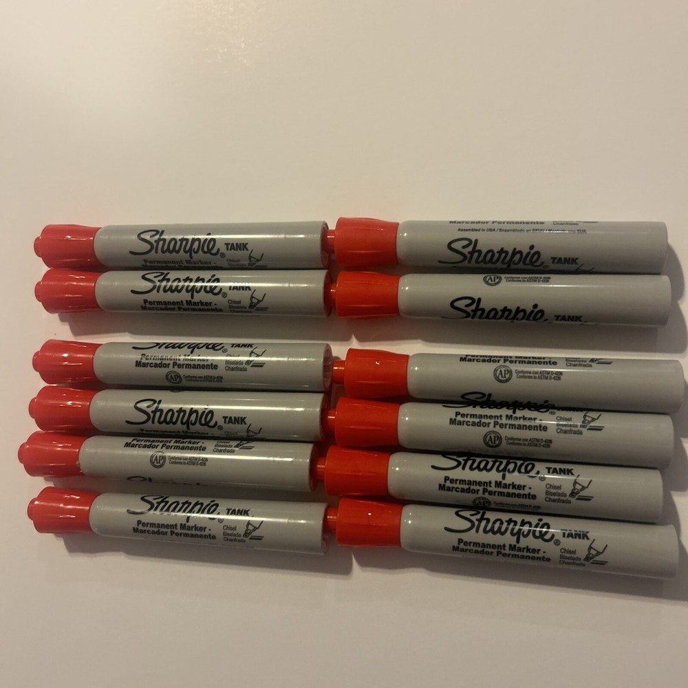 Sharpie Red Tank Chisel Tip Permanent Markers 12 Ct Brand New