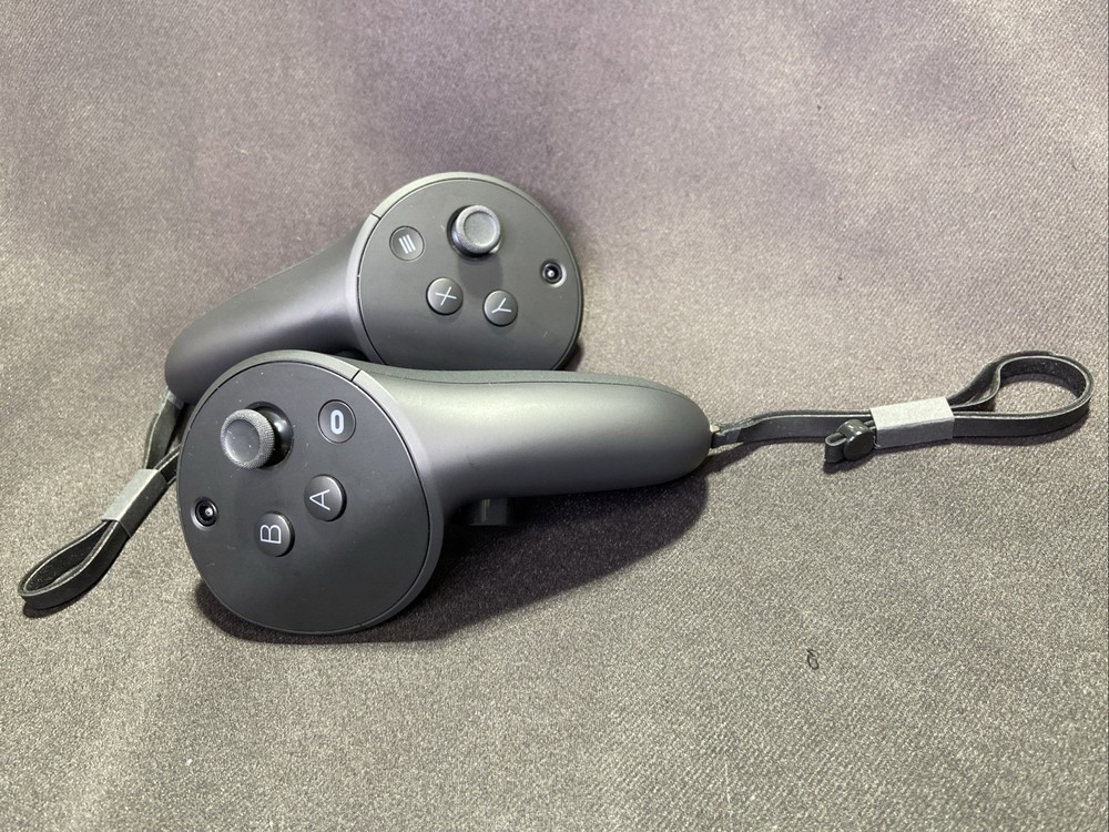 Meta Quest Pro Controllers With Compact Charging Dock