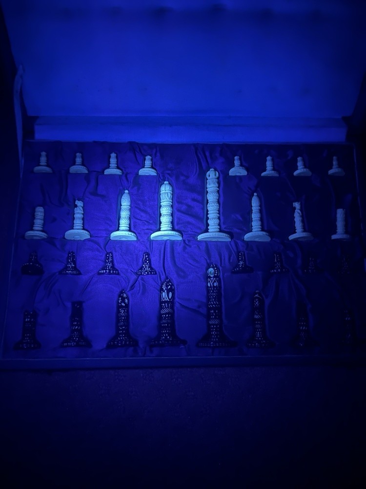 Indian Bone Staunton-Like Chessmen Vintage