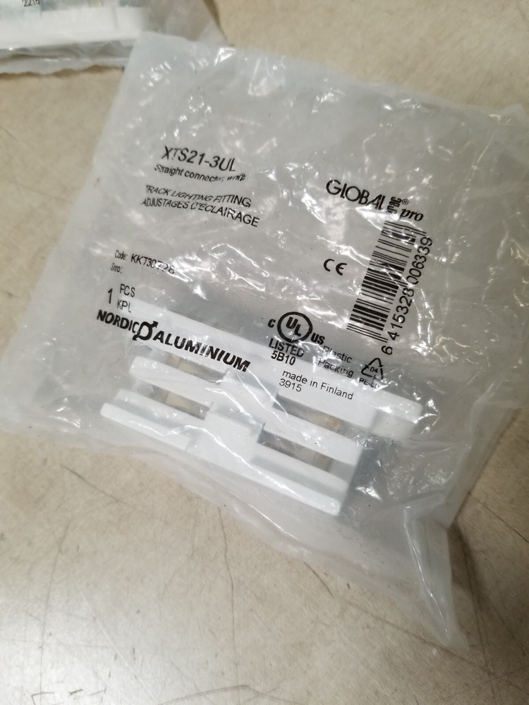 Global Pro XTS 21-3UL Straight Connector WHITE