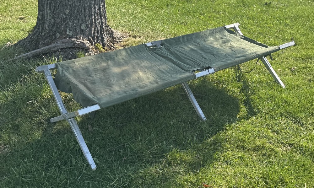 Compact Lightweight FOLDABLE Aluminum Sleeping Cot US Military NO END RODS