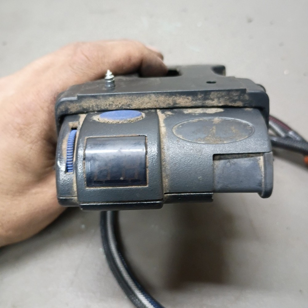 TEKONSHA CEQUENT PRIMUS IQ BRAKE CONTROLLER w/ Bracket And Wires