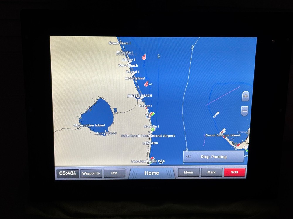 Garmin GPSMAP 8215 Touch Screen GPS Chartplotter Multi Funtion Display