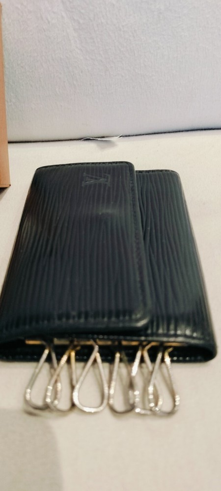 Louis Vuitton epi 6 Men's Keychain