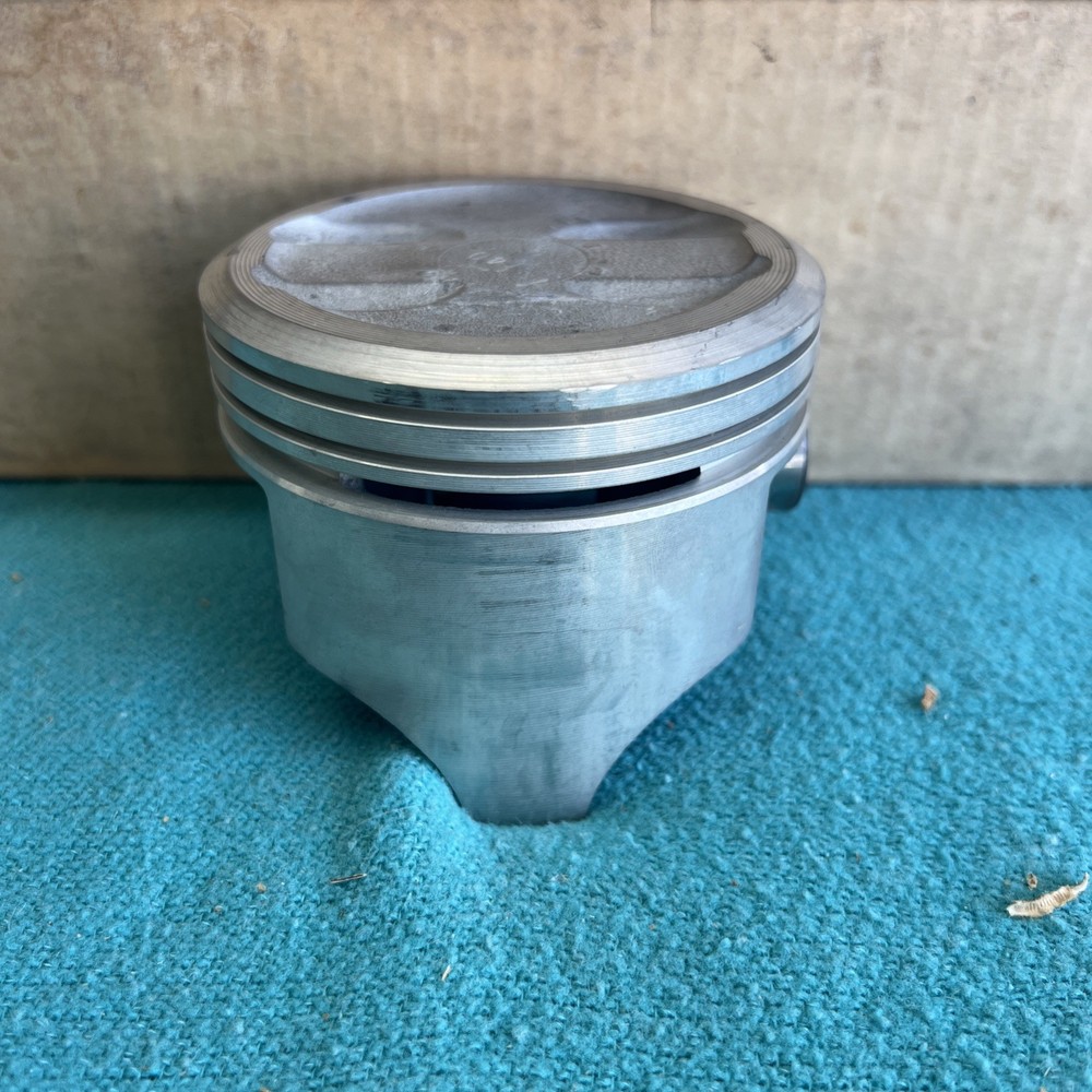 Dish Top Pistons Chevy 350 5.7L 040