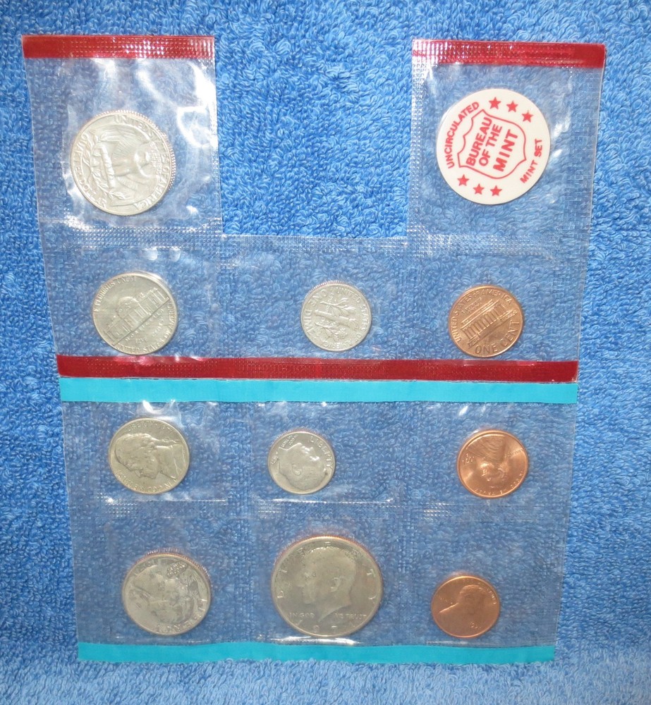 1971-P, D & S Uncirculated Mint set less Kennedy D half, no envelope.