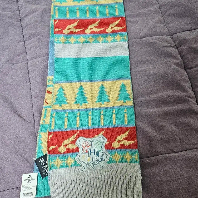 Harry Potter Hogwarts Christmas Scarf - Universal Studios