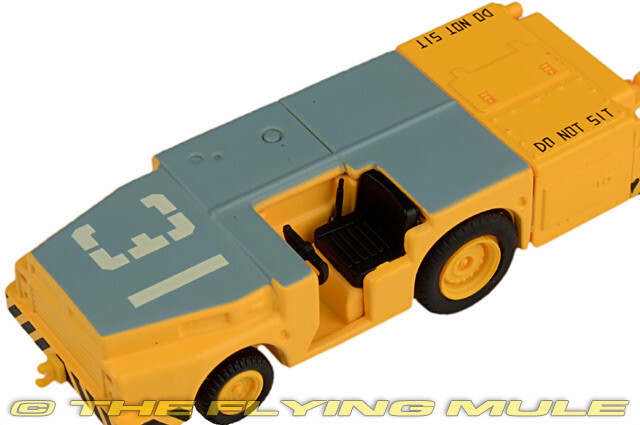 Hobby Master 1:72 MD-3 Mule Tow Tractor USN