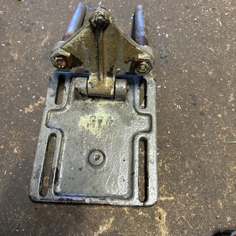 Famco 15inch Drill Press No80 Motor Bracket